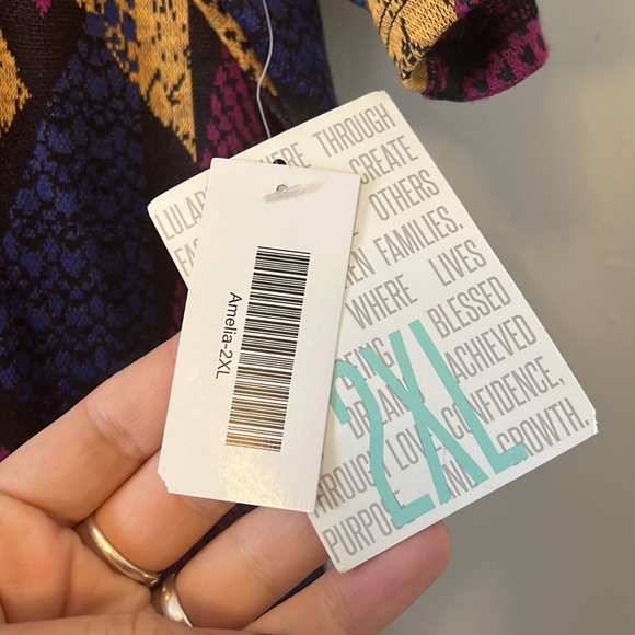 LulaRoe Amelia Dress - Picture 3 of 3